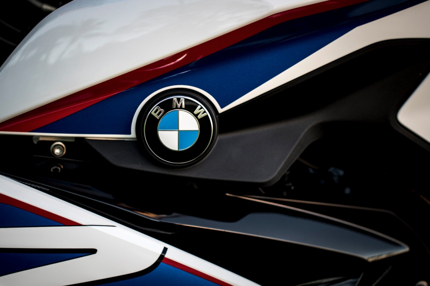 BMW G310R: the cheapest way to get your hands on that Roundel logo this side of the apparel store