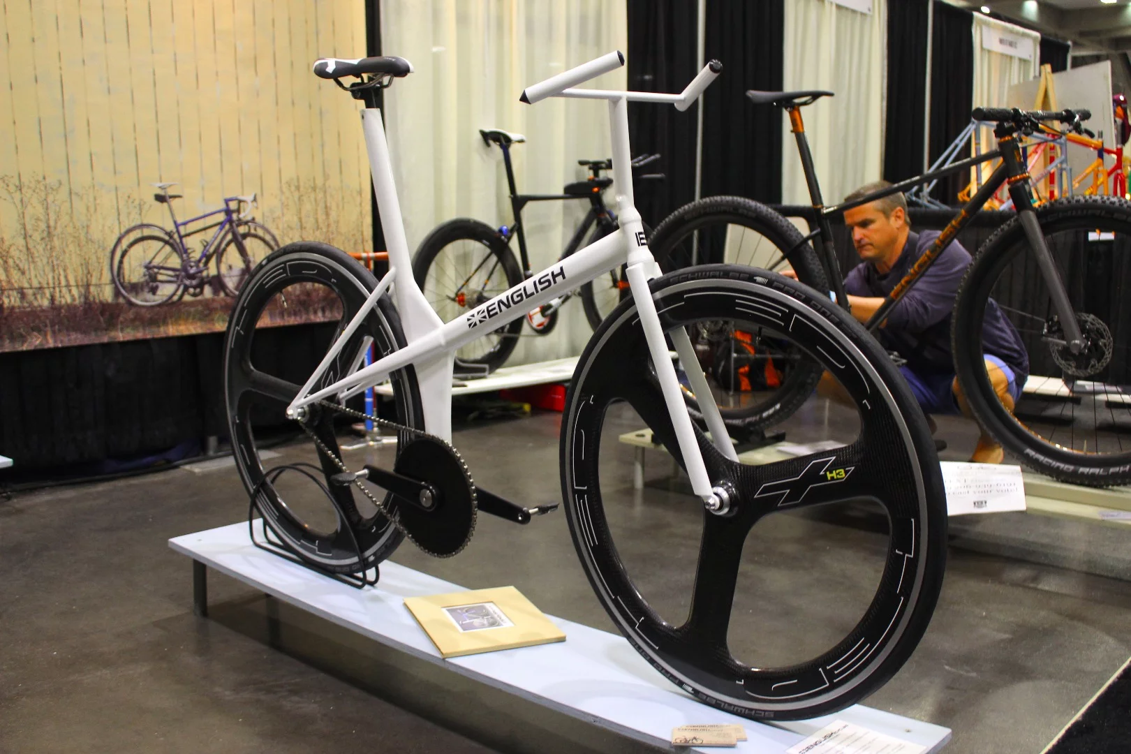 Rob English created this one-off tribute to the record-setting track racing bike famously used by Graeme Obree, aka The Flying Scotsman