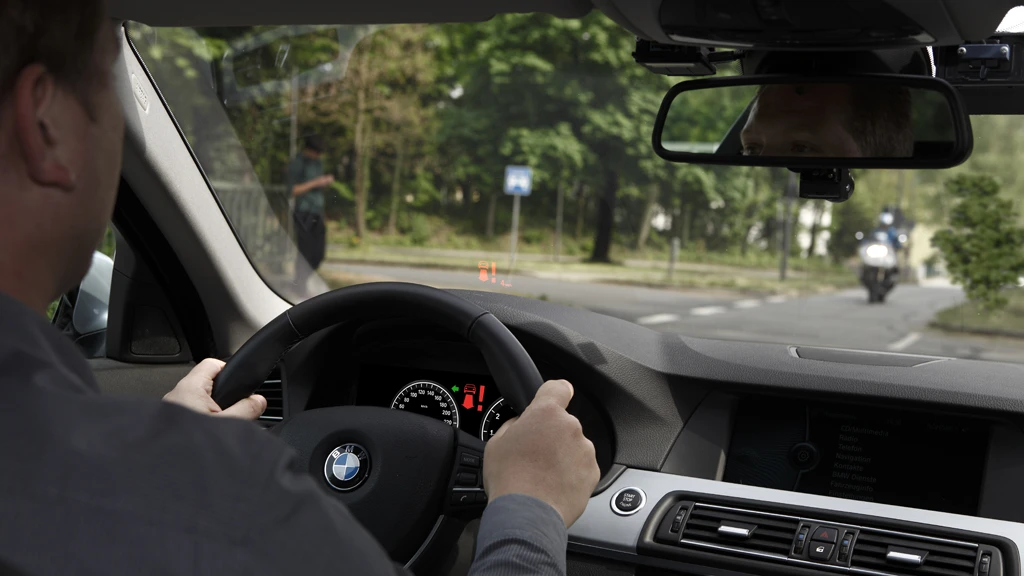 The left turn assistant is designed to reduce the number of accidents resulting from vehicles turning left at intersections