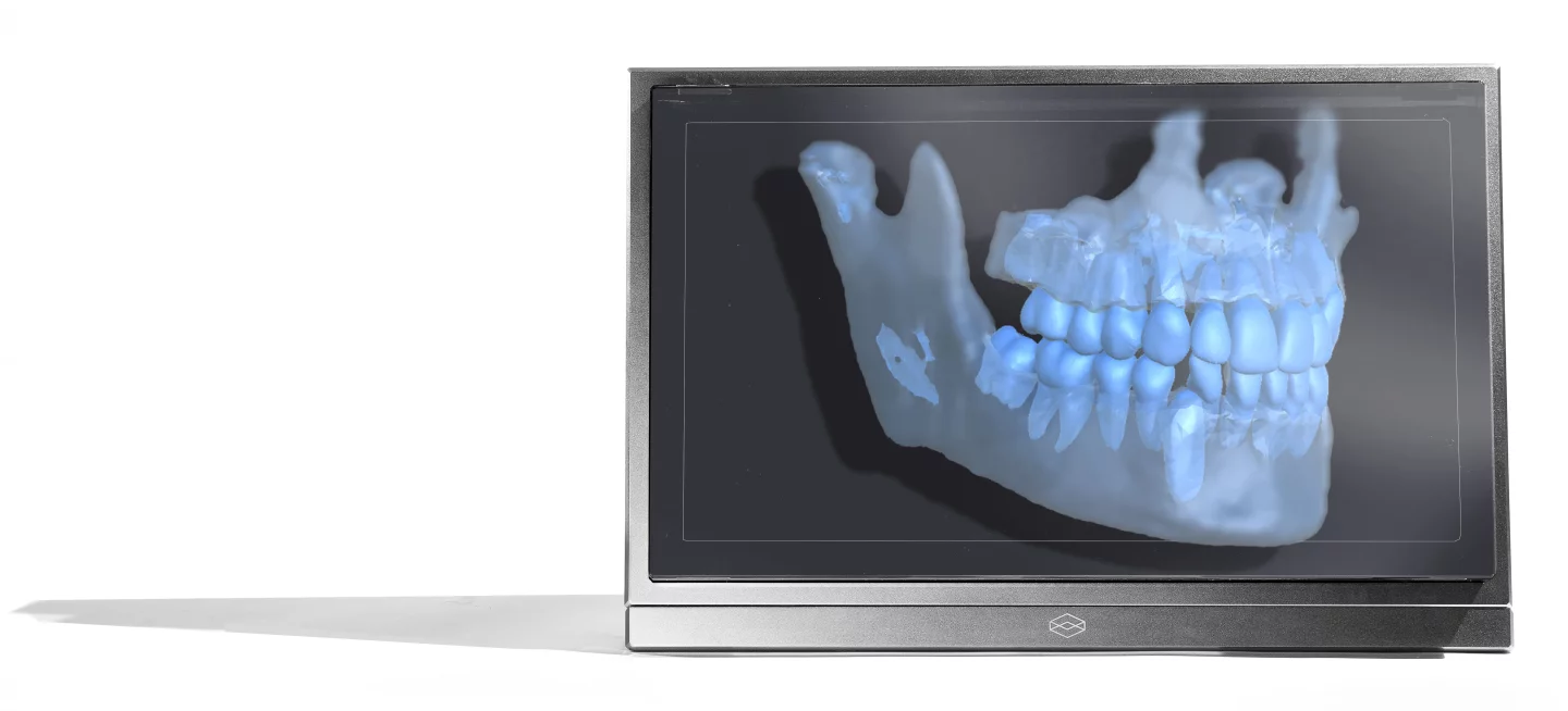 The 32-inch Looking Glass 8K unit has been developed for retail, mapping, medical imaging, and entertainment applications