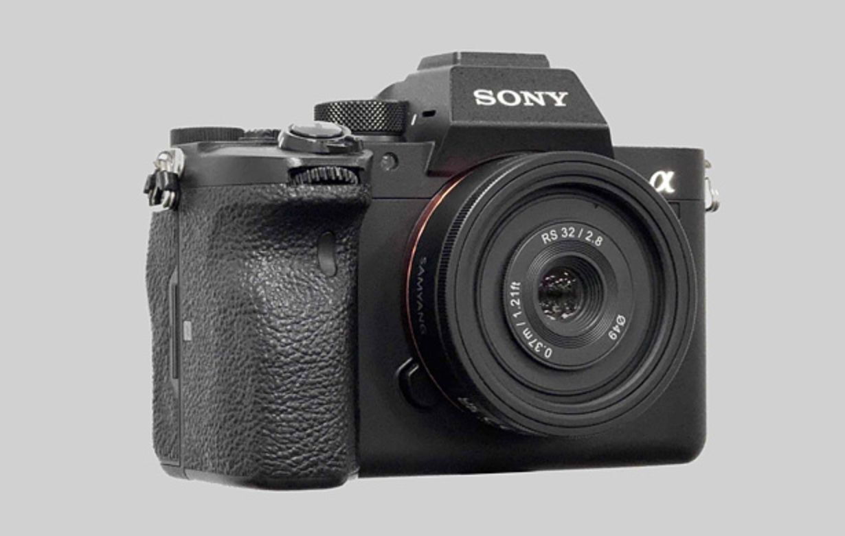 The Remaster Slim is compatible with Sony E-mount cameras