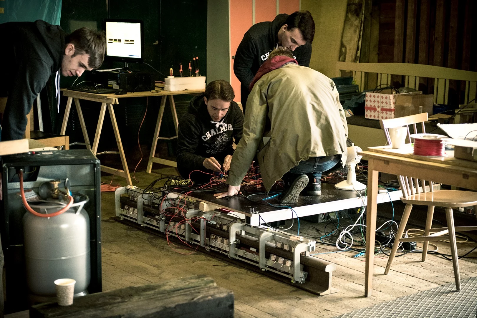 The Levitas machine can carry 160 kg now, and keeps a distance of 2 mm from a standard rail line