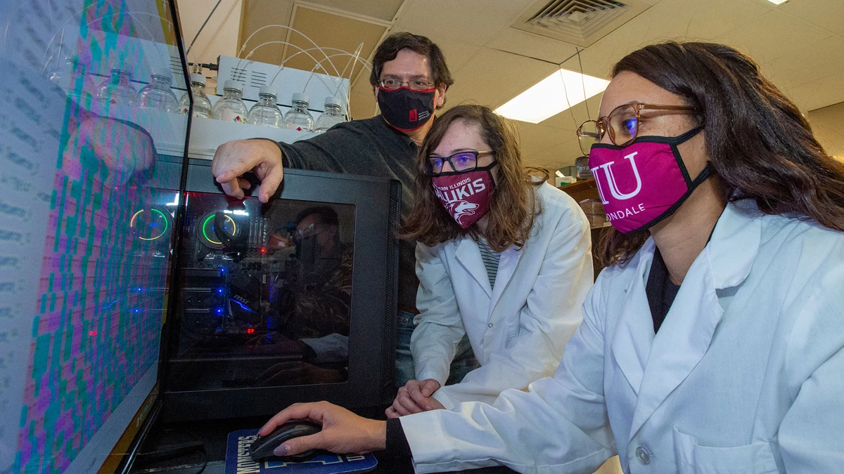 The Carbon Down Under team in the lab at Southern Illinois University