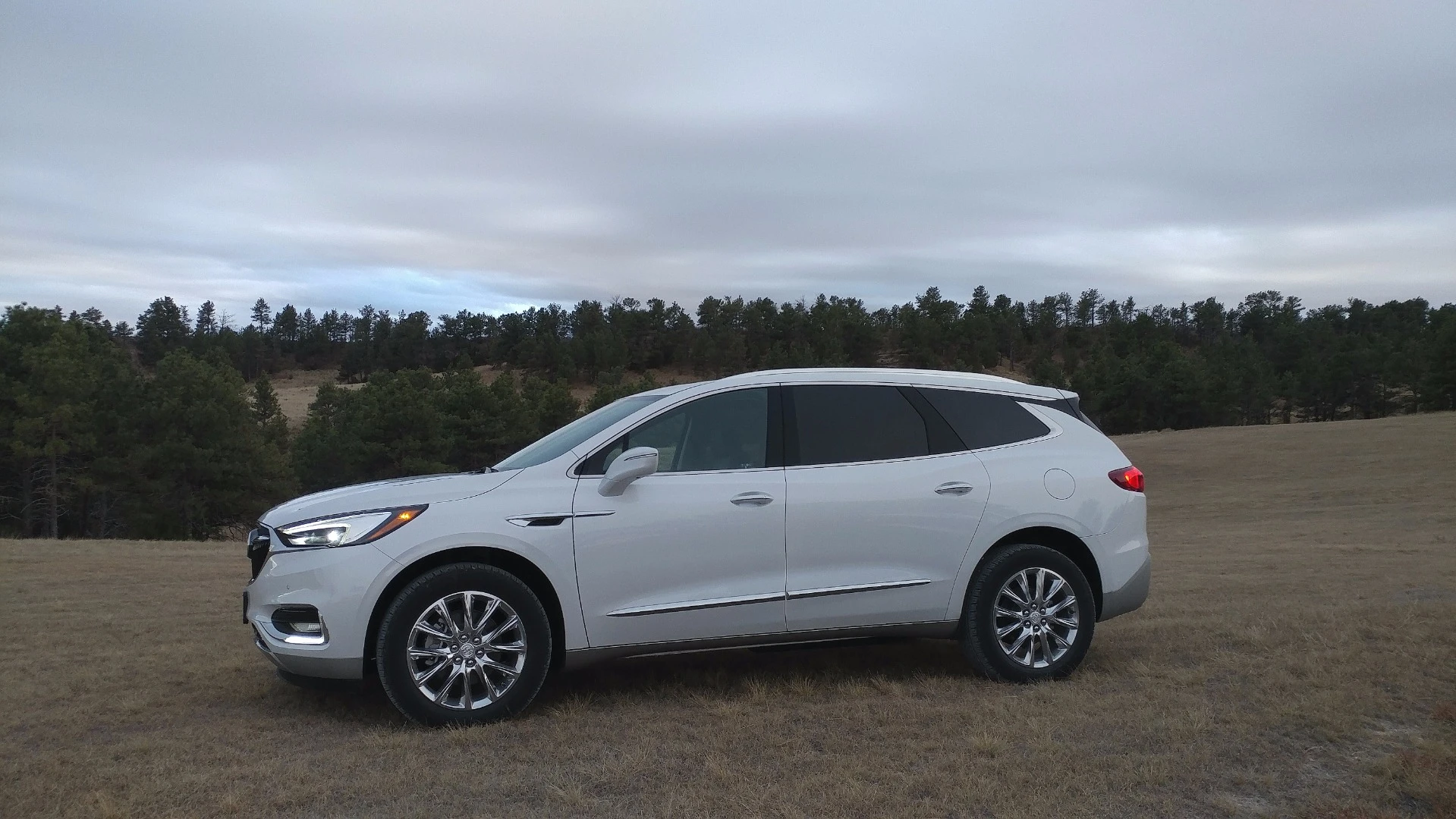 The 2018 Enclave has a starting manufacturer’s suggested retail price of US$39,995