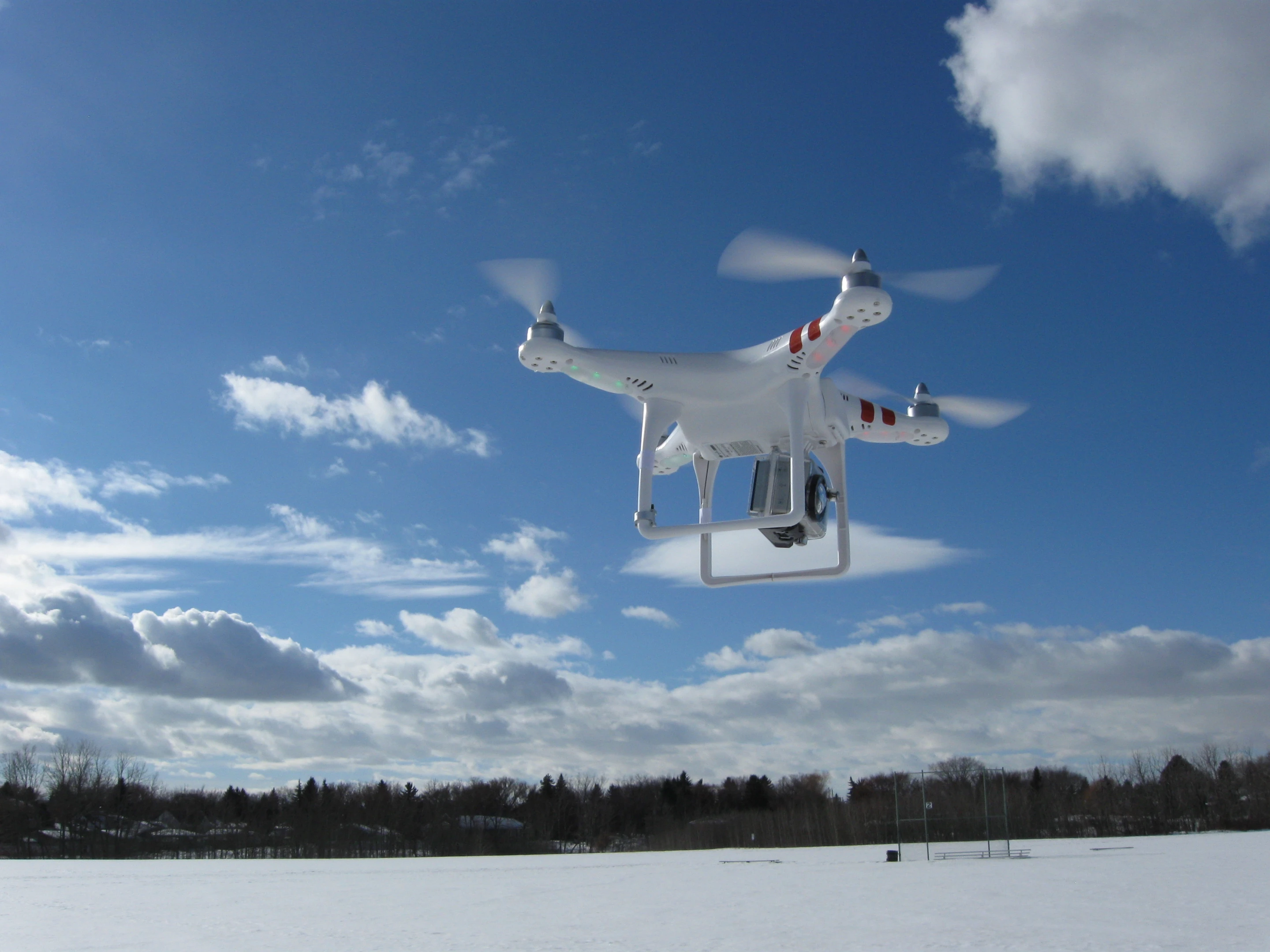 The Phantom has a maximum forward speed of 10 meters (32.8 feet) per second