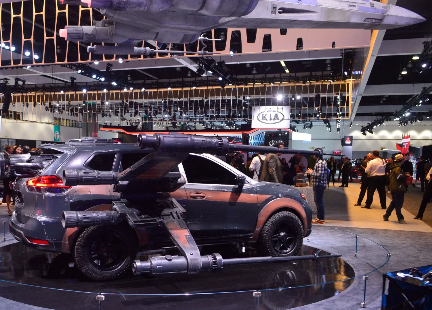 Nissan Rogue Poe X-Wing at the LA Auto show