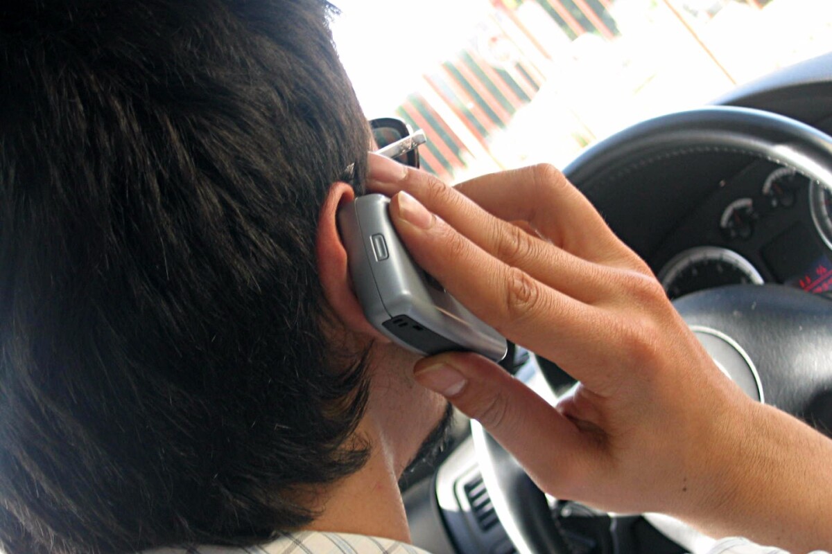 Study finds handsfree calls are just as distracting for drivers