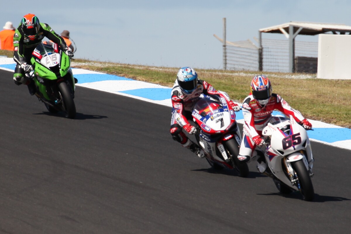 Interview Behind the scenes with the Pirelli Tire Men