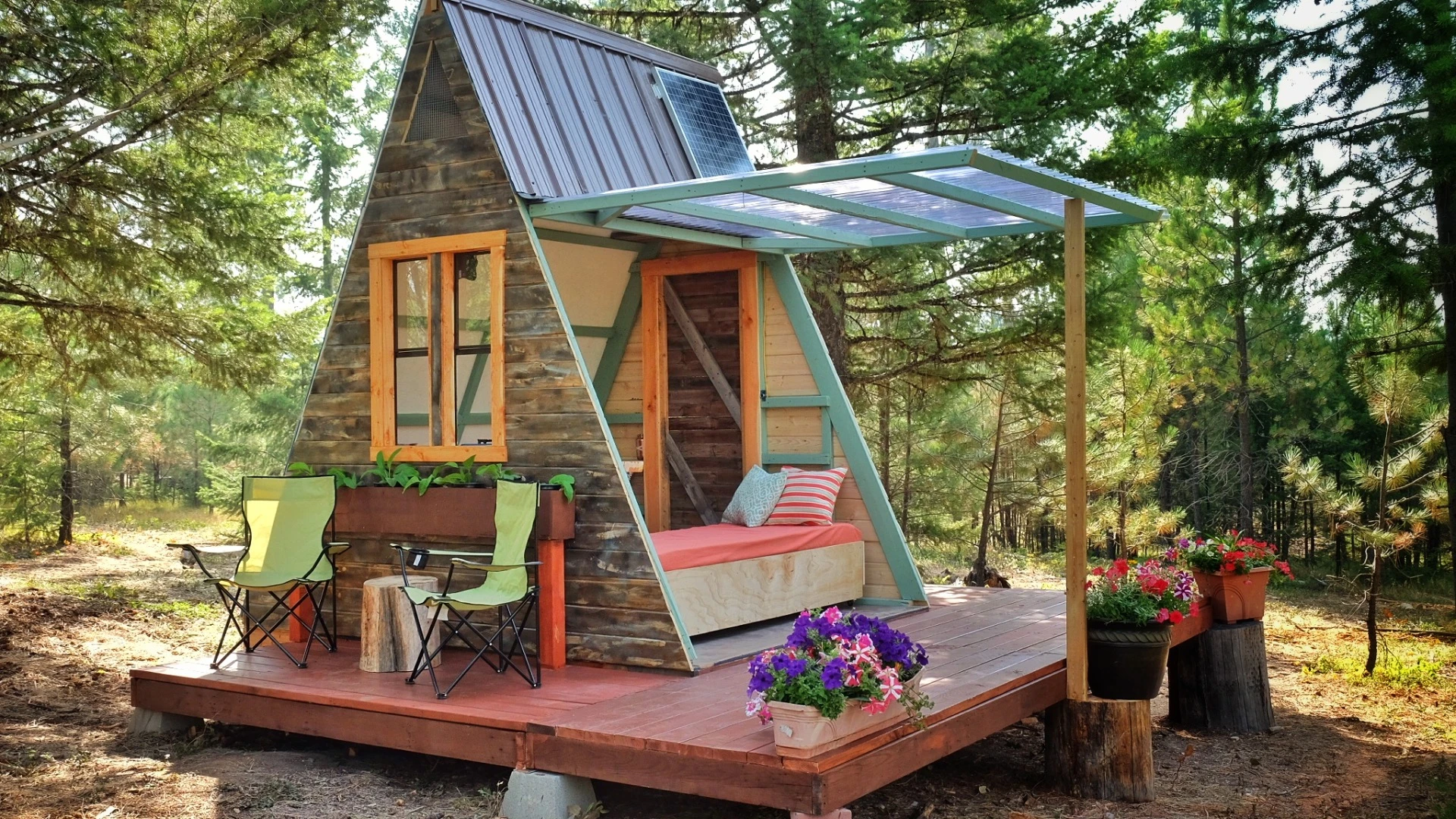 The cabin measures just 80 sq ft (7.4 sq m)