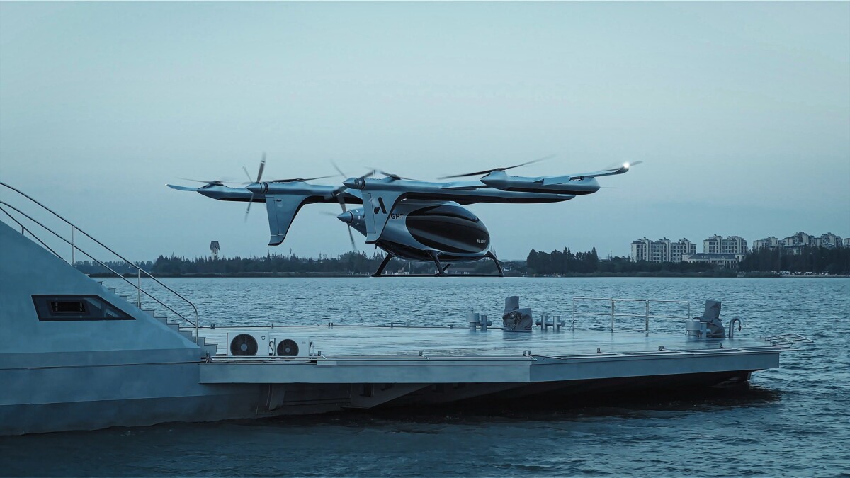 Solar-powered floating airports: The missing link for air taxis?