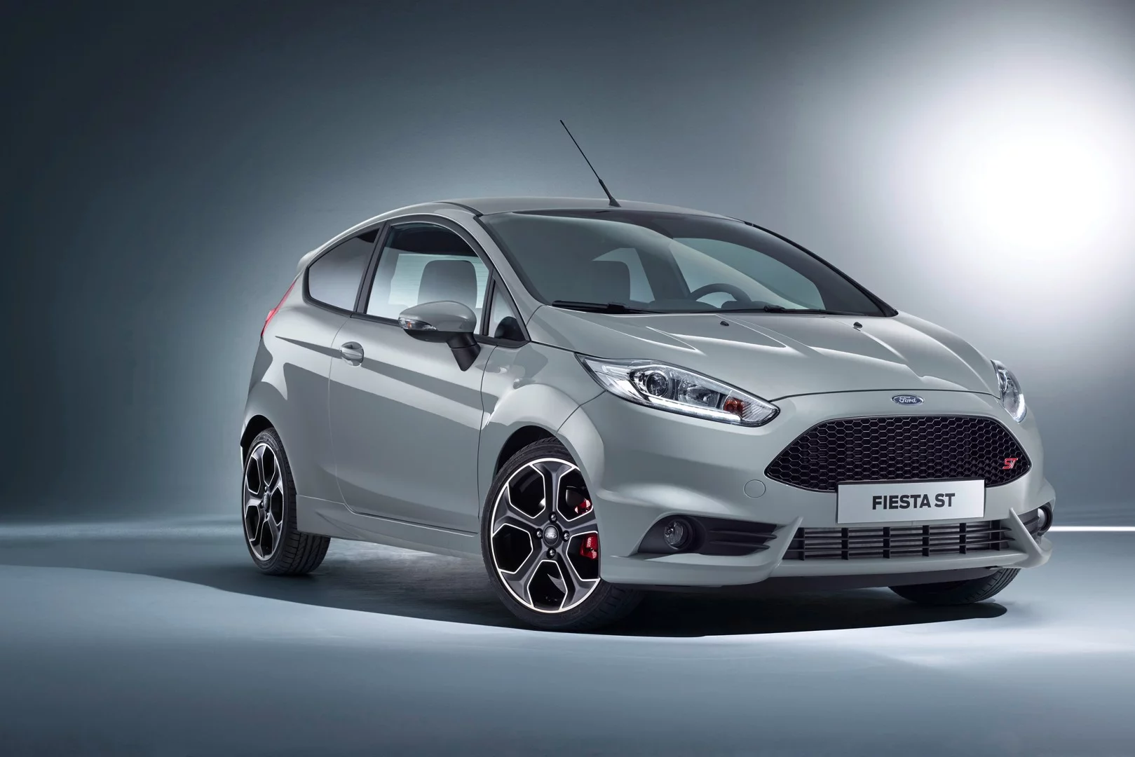 The ST200 has more power and a sharper handling setup, which should make one of our favourite hot hatches even better