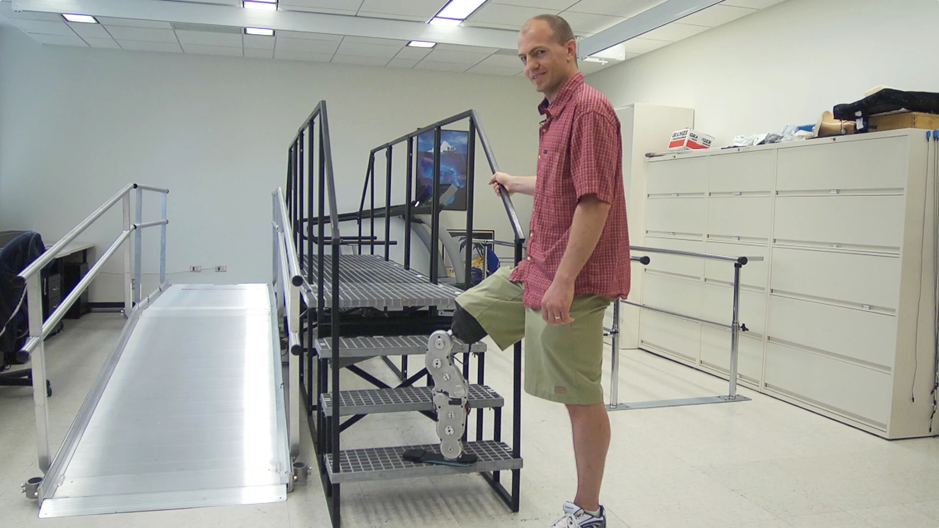 Zac Vawter prepares for "SkyRise Chicago", a fundraiser for the Rehabilitation Institute of Chicago