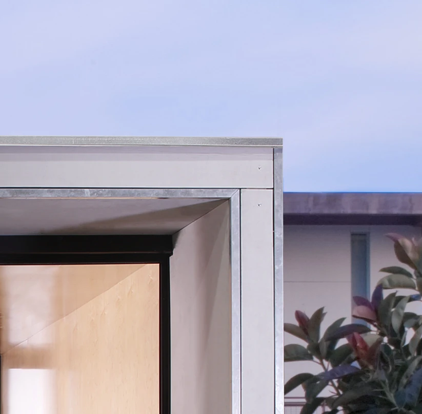 Plús Hús is built using mnmMOD panels, which are prefabricated off-site using certified extruded polystyrene and 30 percent recycled steel