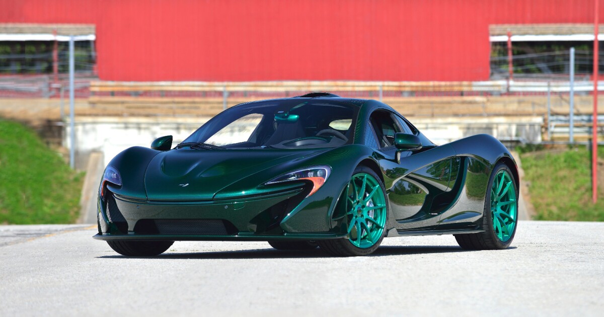 Laferrari 918 Spyder And Mclaren P1 Go Head To Head On The