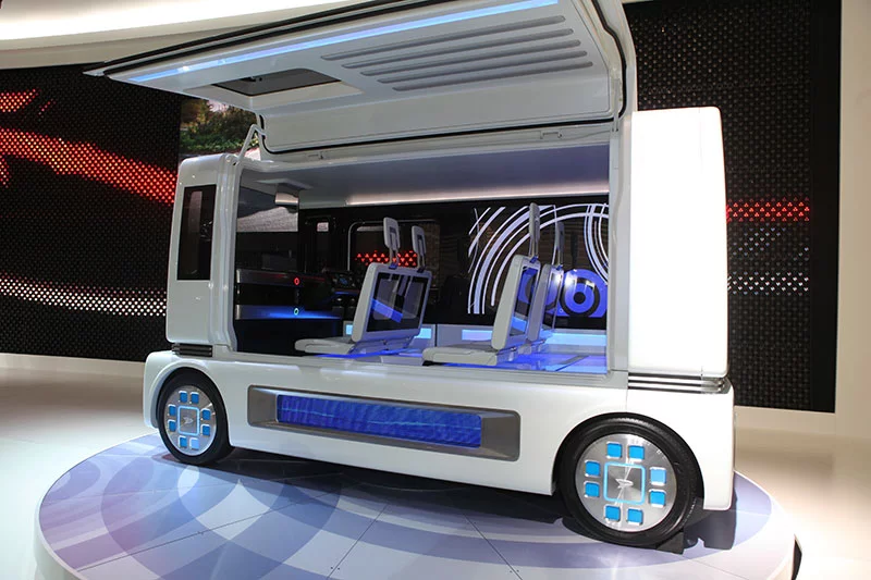 Daihatsu "shoCase" hybrid concept vehicle