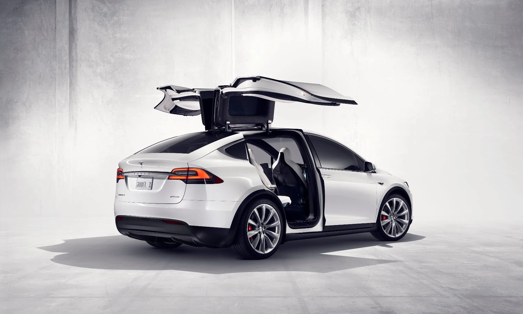 Tesla has made a lot of noise about its Autopilot system, but it's falling behind the Germans