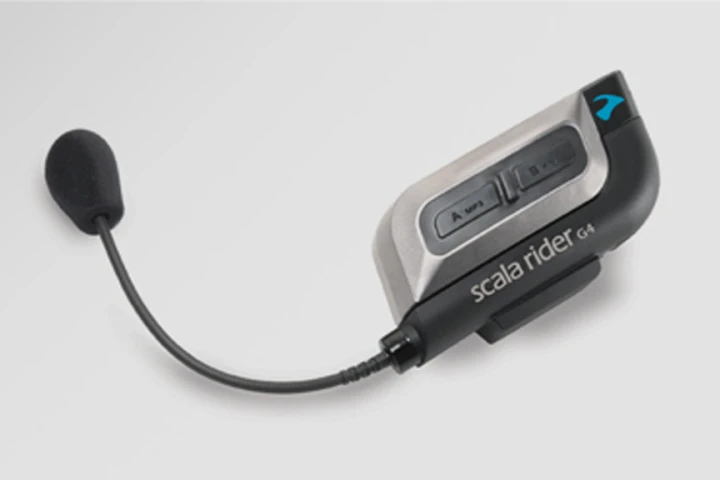 The scala rider G4 allows up to three separate riders to converse
