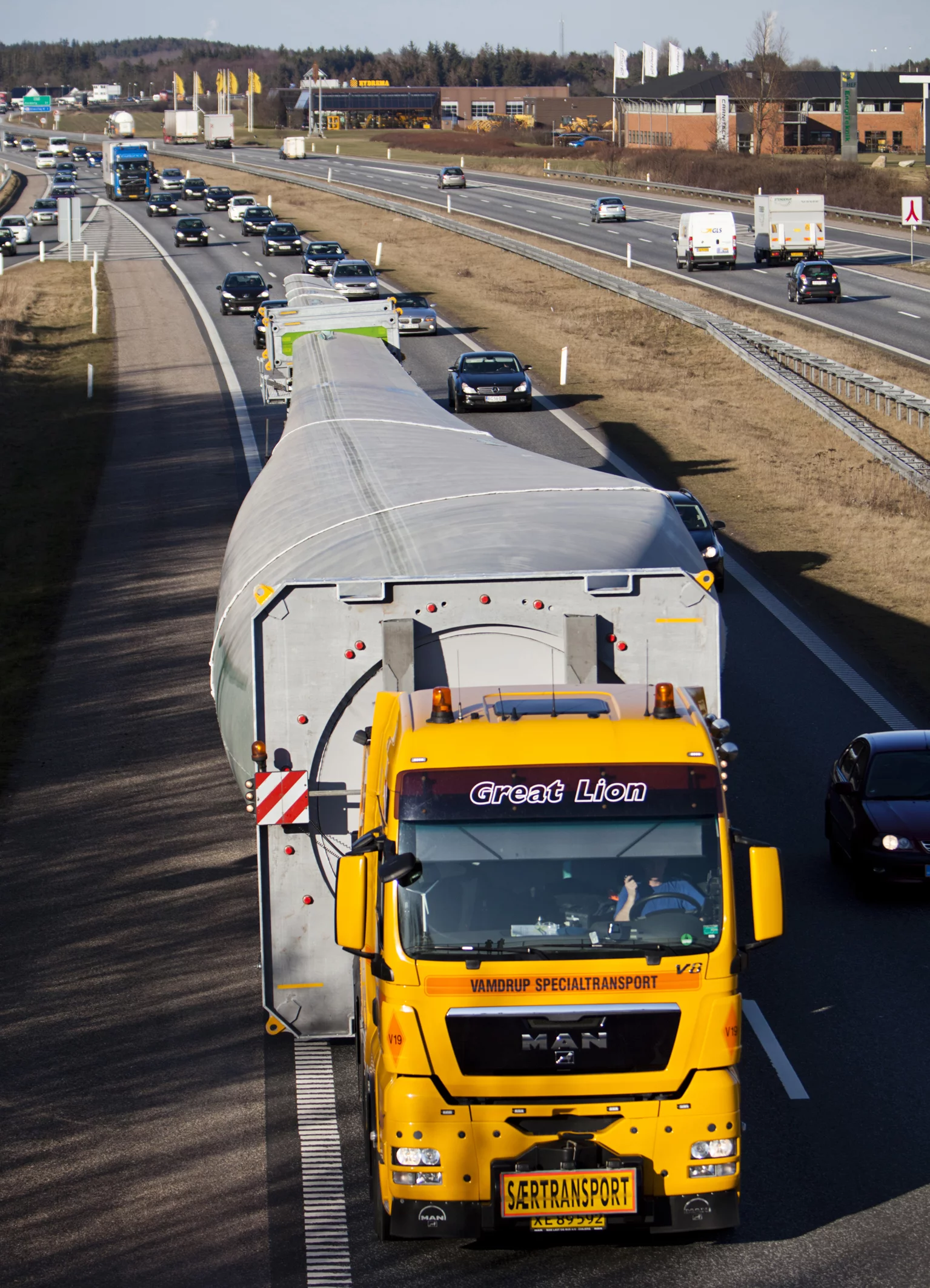 A custom vehicle for transporting extra-long wind turbine blades