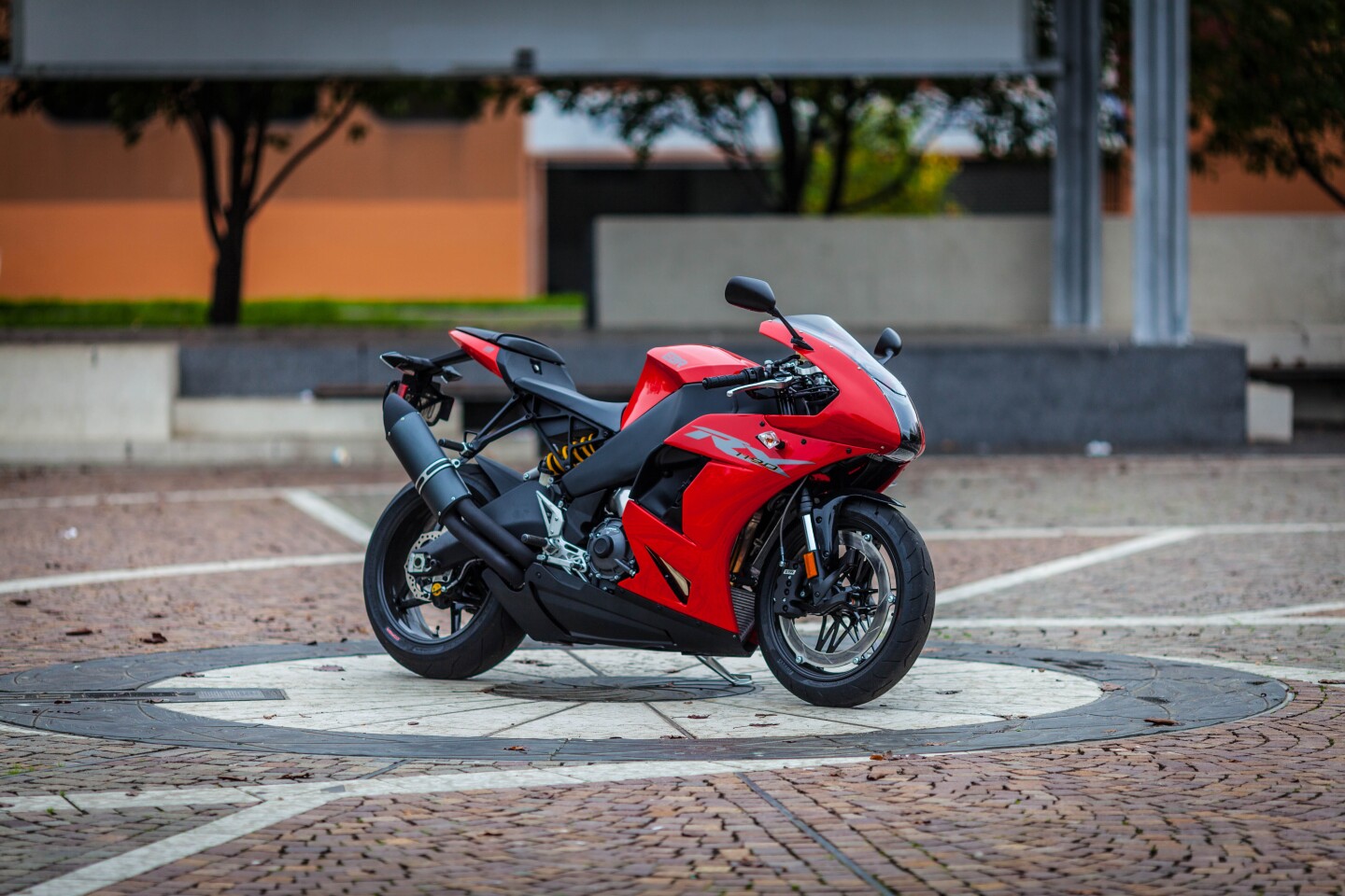 Motorcycle Road Test 2014 EBR 1190RX