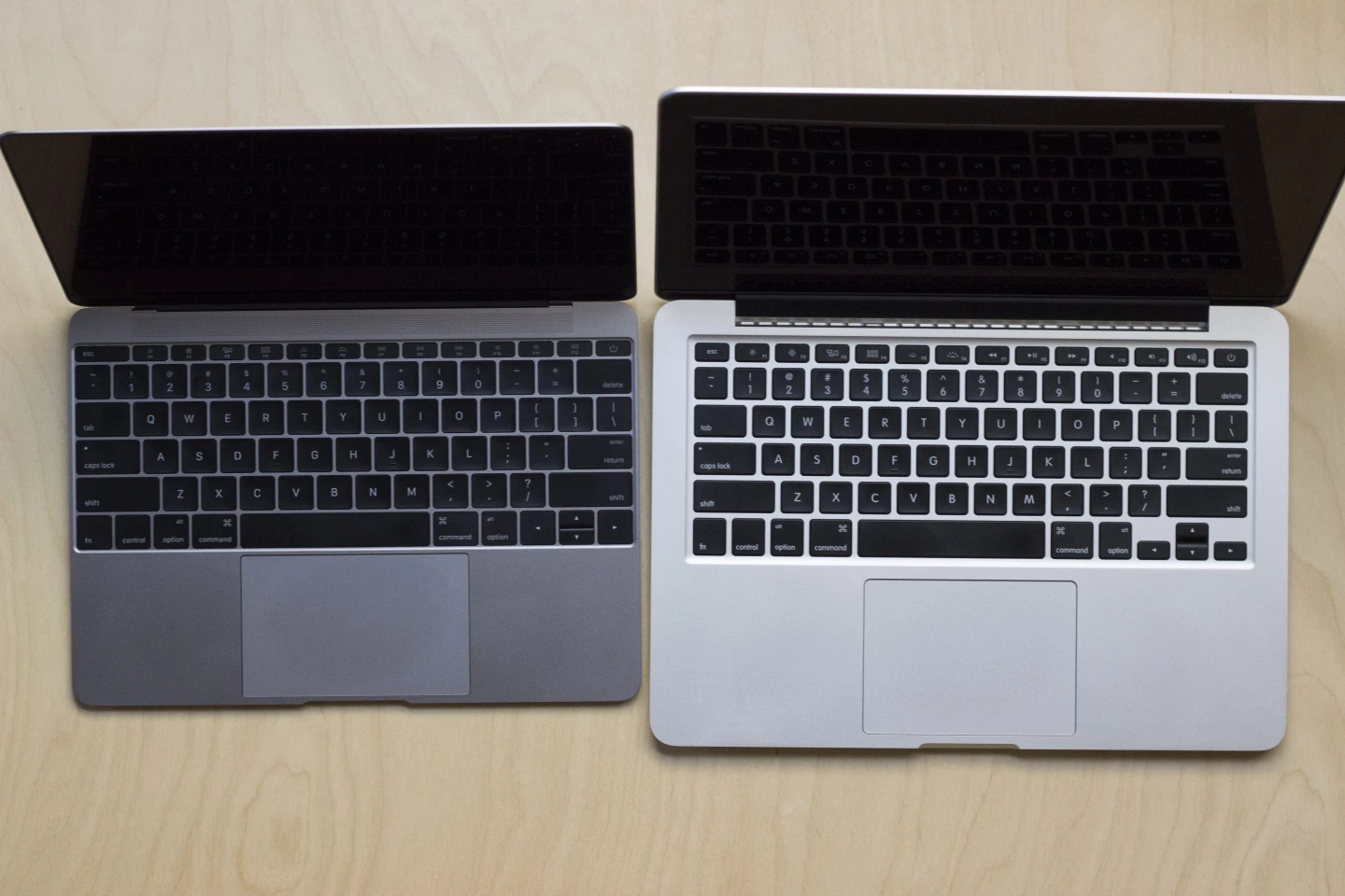 A look at the keyboards ... also note the amount of space on either side of the Pro's keyboard compared to the minimal space on the new model (Photo: Will Shanklin/Gizmag.com)
