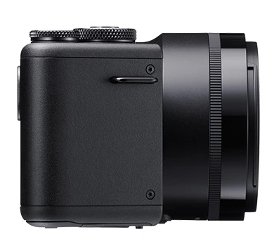 The Sigma dp2 Quattro measures 161.4 x 67 x 81.6 mm (6.4 x 2.6 x 3.2 inches)