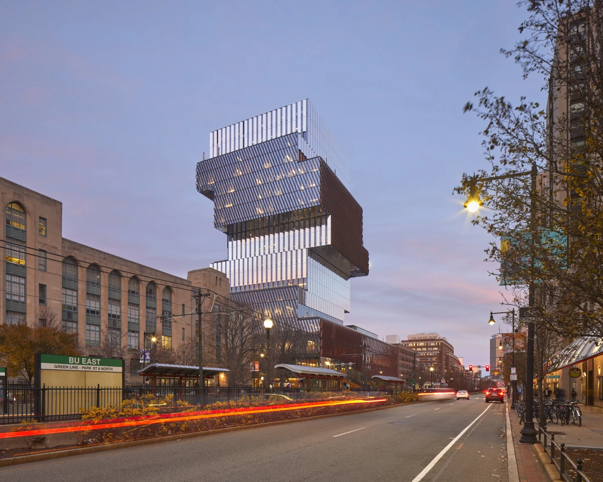 Center for Computing & Data Sciences was designed by KPMB Architects and is located in USA's Boston University. It consists of stacked forms and its overall design has been likened to a pile of books