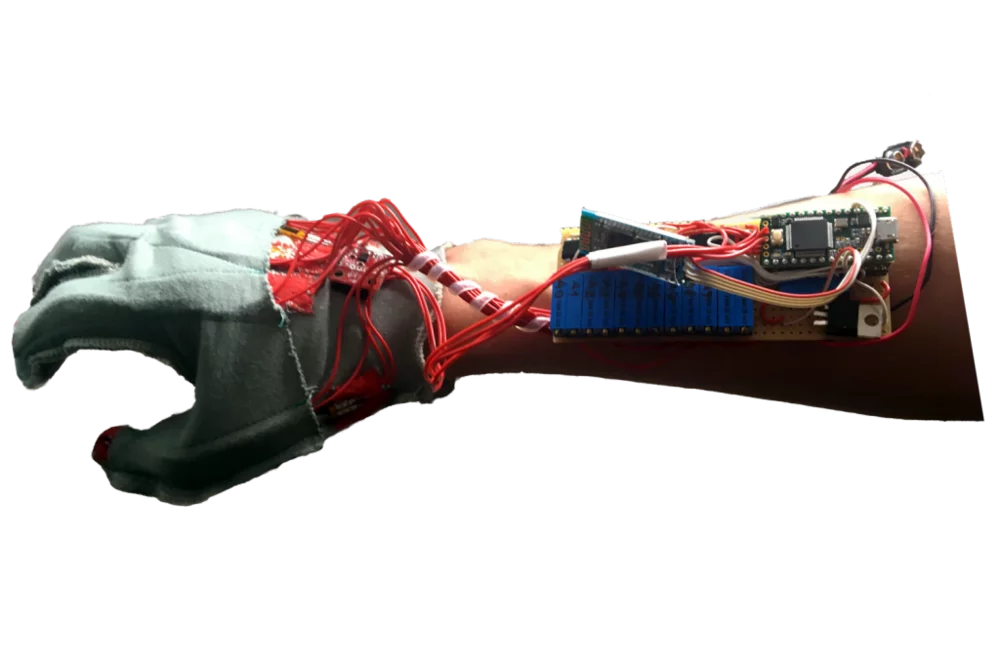 Gestures were programmed into Aslan by way of an electronic glove