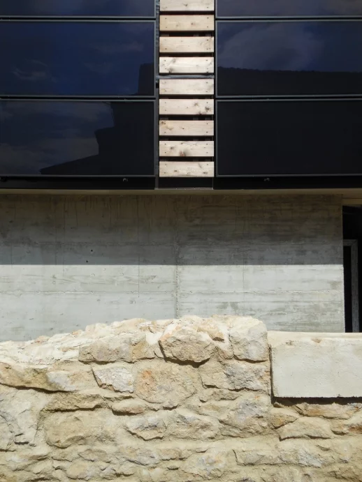 The materials used in the build included low-impact, environmentally-friendly materials like wood, gypsum, wood fiber, and reclaimed steel and stone (Photo: Pierluigi Bonomo)