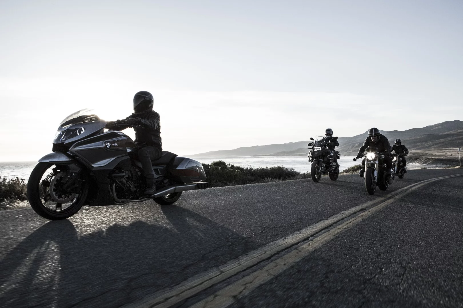 BMW doesn't mess around with its concept bikes. If they make waves, the bikes tend to make it to production. People loved the Concept 90 in 2013, and it quickly became the very popular R NineT production bike. Likewise, the Concept Roadster provided a blueprint for the updated R 1200 R that was released this year. Both these concepts were debuted at the Concorso d'Eleganza Villa d'Este in Como, Italy, and versions of both made it to production quick smart. So this year's effort, the BMW Concept 101