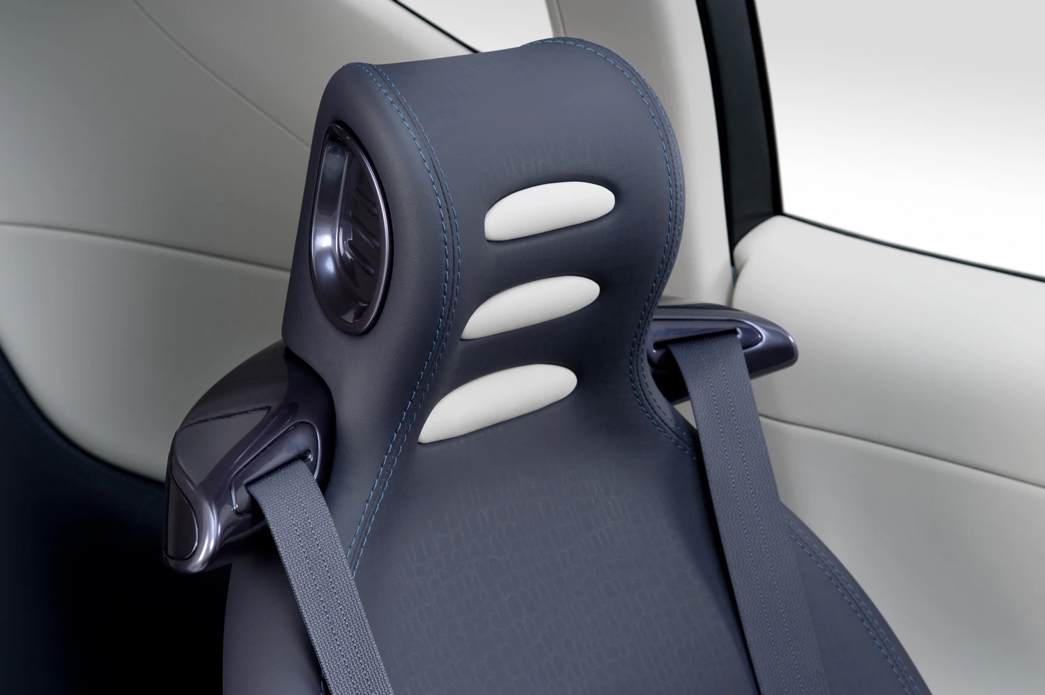 Nissan's LandGlider