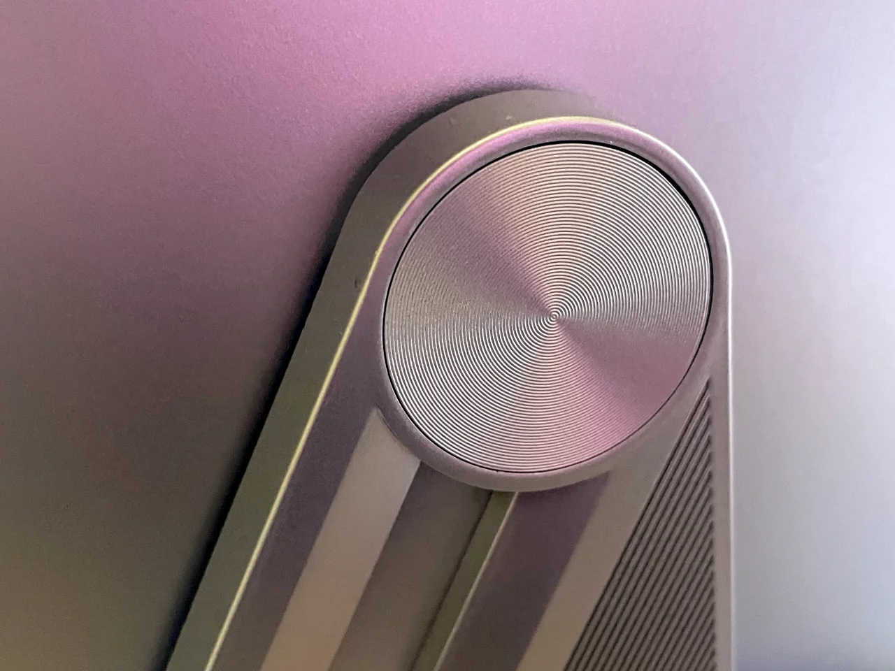 The detailing is impressive – right down to the hinges that attach the unit to the sturdy base