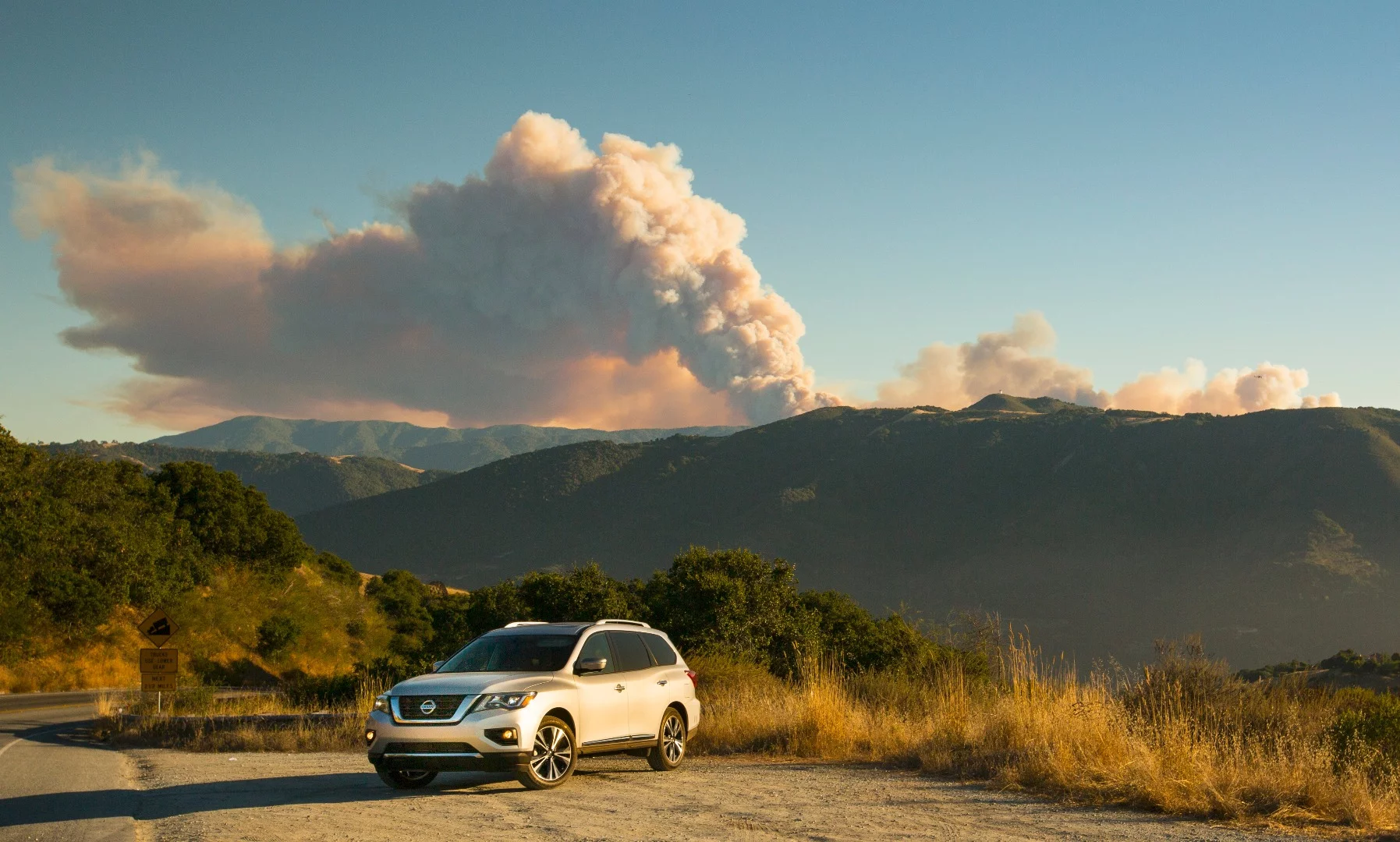Nissan says that despite all of this blockiness and the more pronounced front end, the Pathfinder’s coefficient of drag (Cd) has dropped to 0.326 from 2016’s 0.34