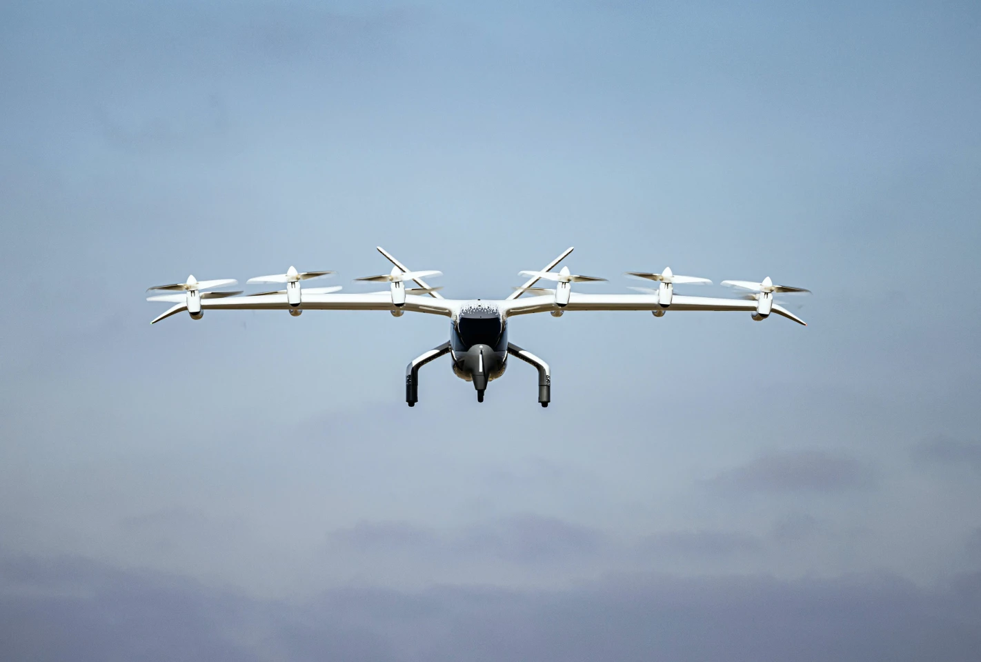 The 12-prop Archer Midnight is one of the leading American candidates in the emerging eVTOL sector