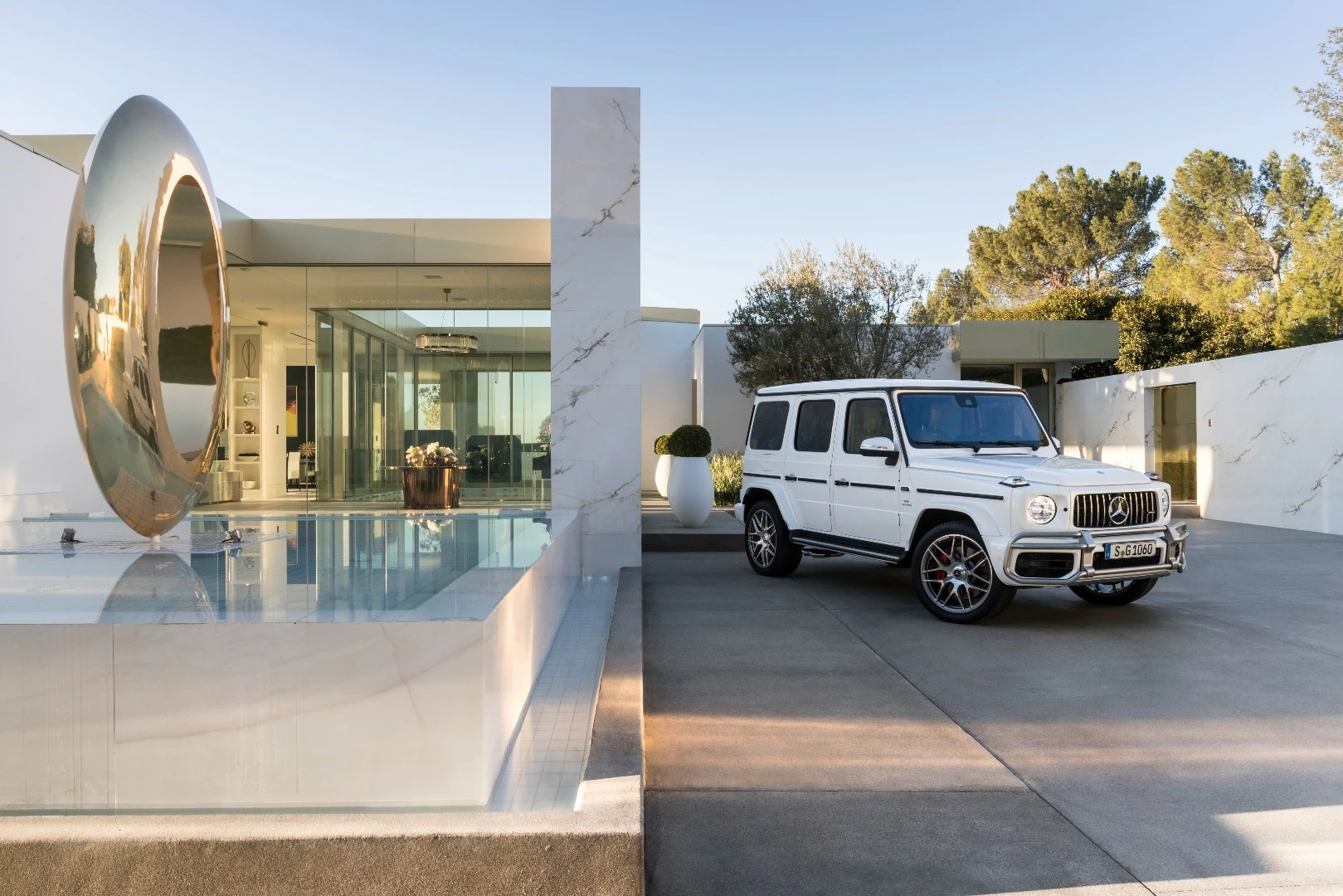 Like the G of old, the new-generation of the Wagon brings that square-bodied, rough-and-tumble readiness with its look