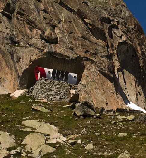 The LEAP has been designed to accompany trekking and mountaineering activities (image: LEAPfactory)