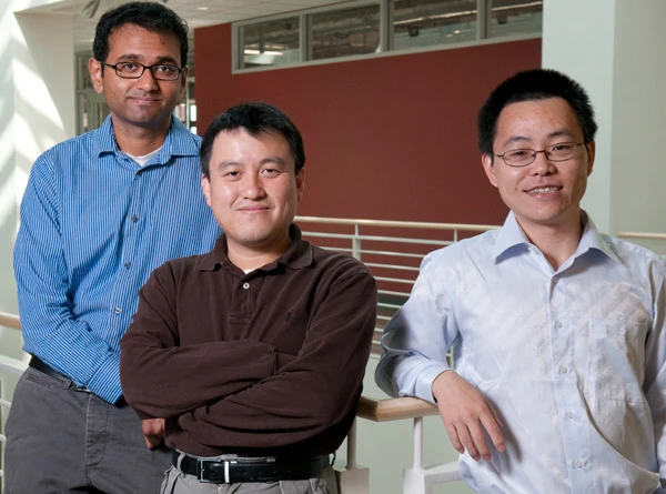Graduate student Aaswath Raman, Associate Professor Shanhui Fan, and post doctoral fellow Zongfu Yu (Image: L.A. Cicero)