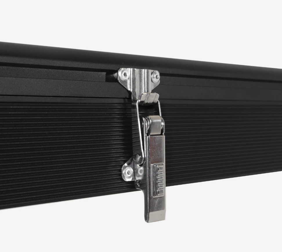 IO adds T track in the alu frame for easy mounting