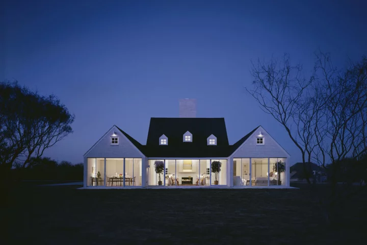 Hugh Newell Jacobsen often designed homes involving a large pavilion, which is at the center of the Dream Home