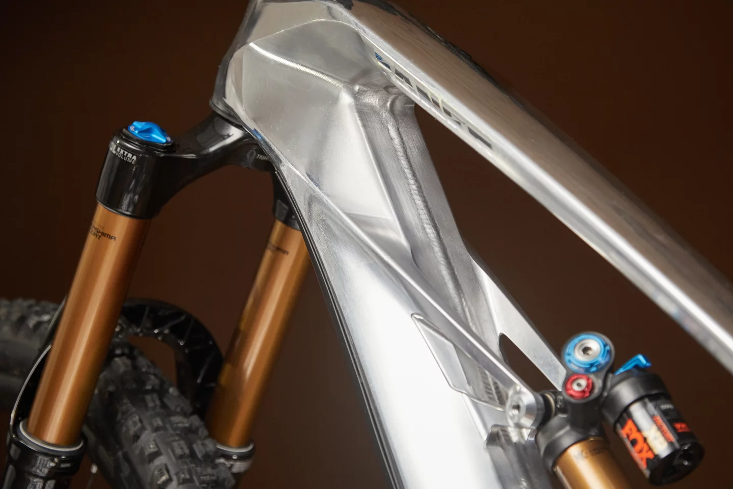A close look at the CNC eFanes' frame, with the weld seam visible along the down tube