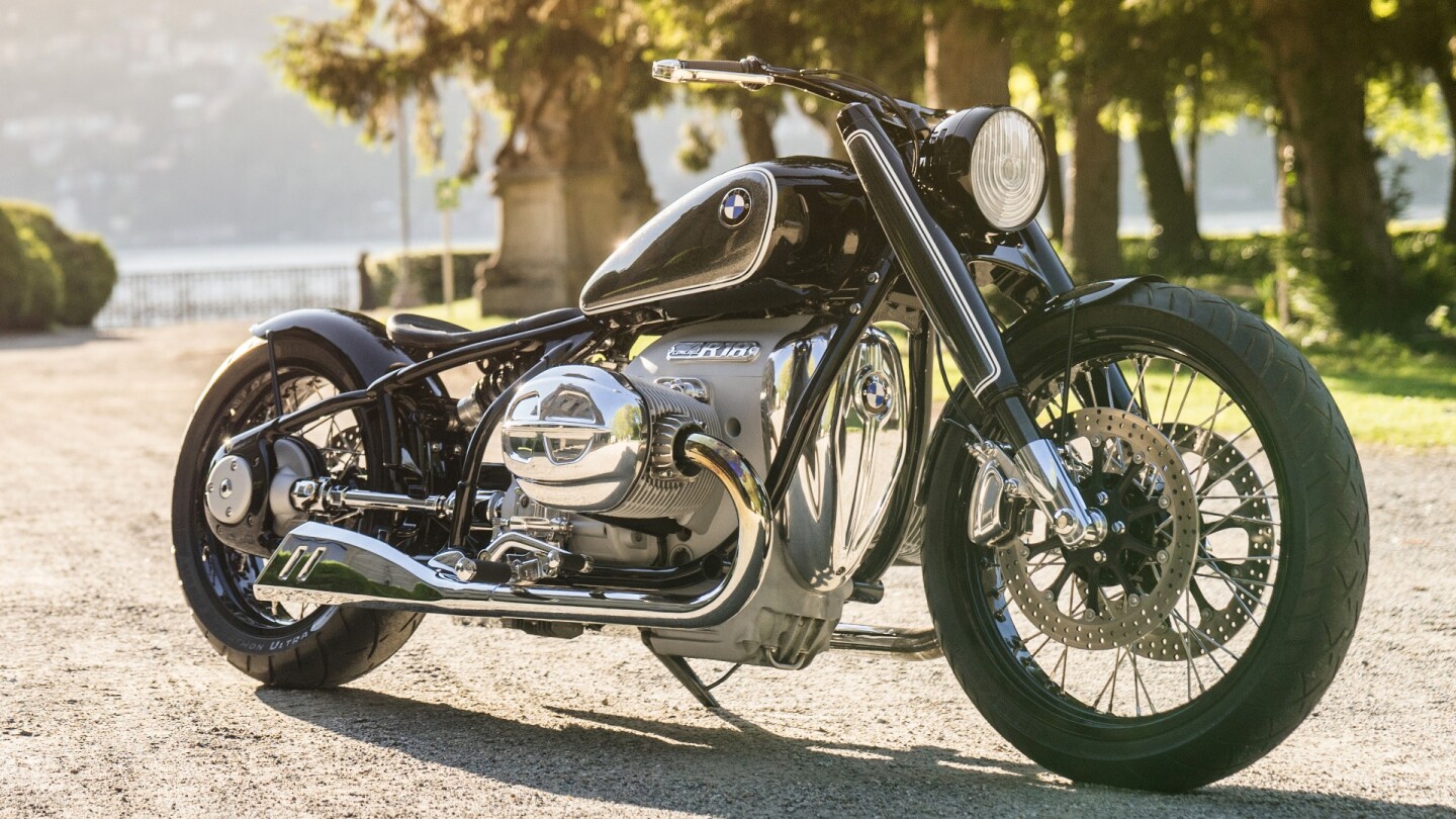 BMW Motorrad's "Concept R18" motorcycle was shown for the first time at Concorso d'Elegenza Villa d'Este 2019 - the nomenclature suggests it has a capacity around the 1800cc mark.