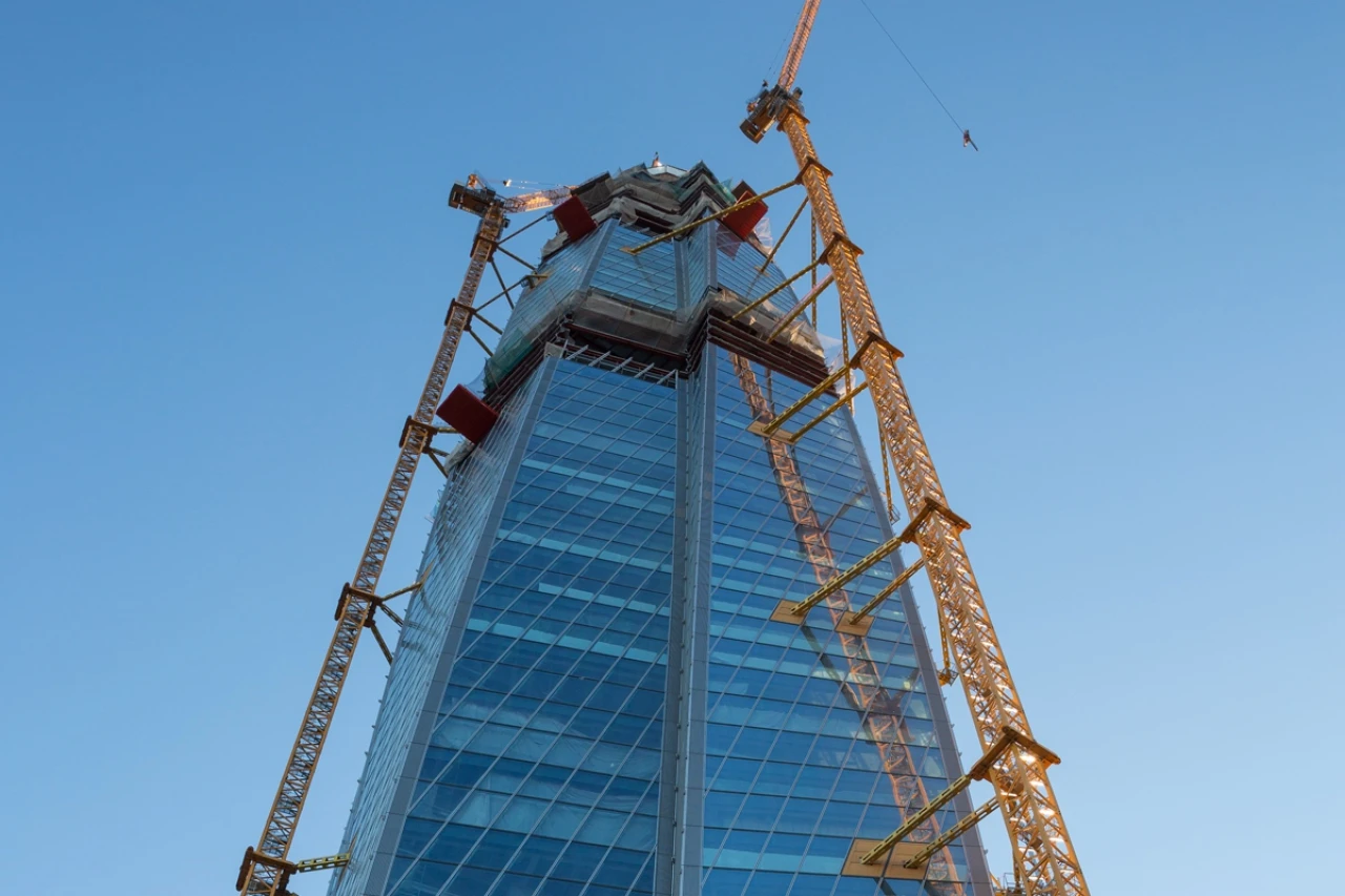 The Lakhta Center required Europe's tallest crane