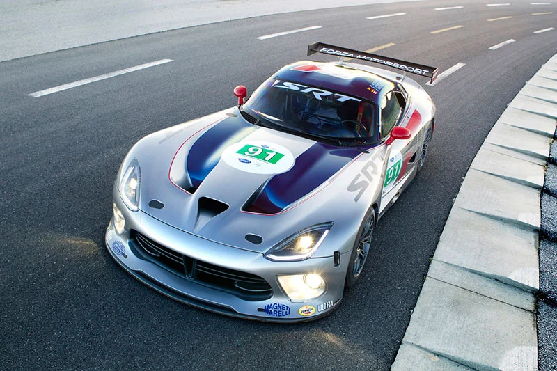 The 2013 SRT Viper GTS in race trim