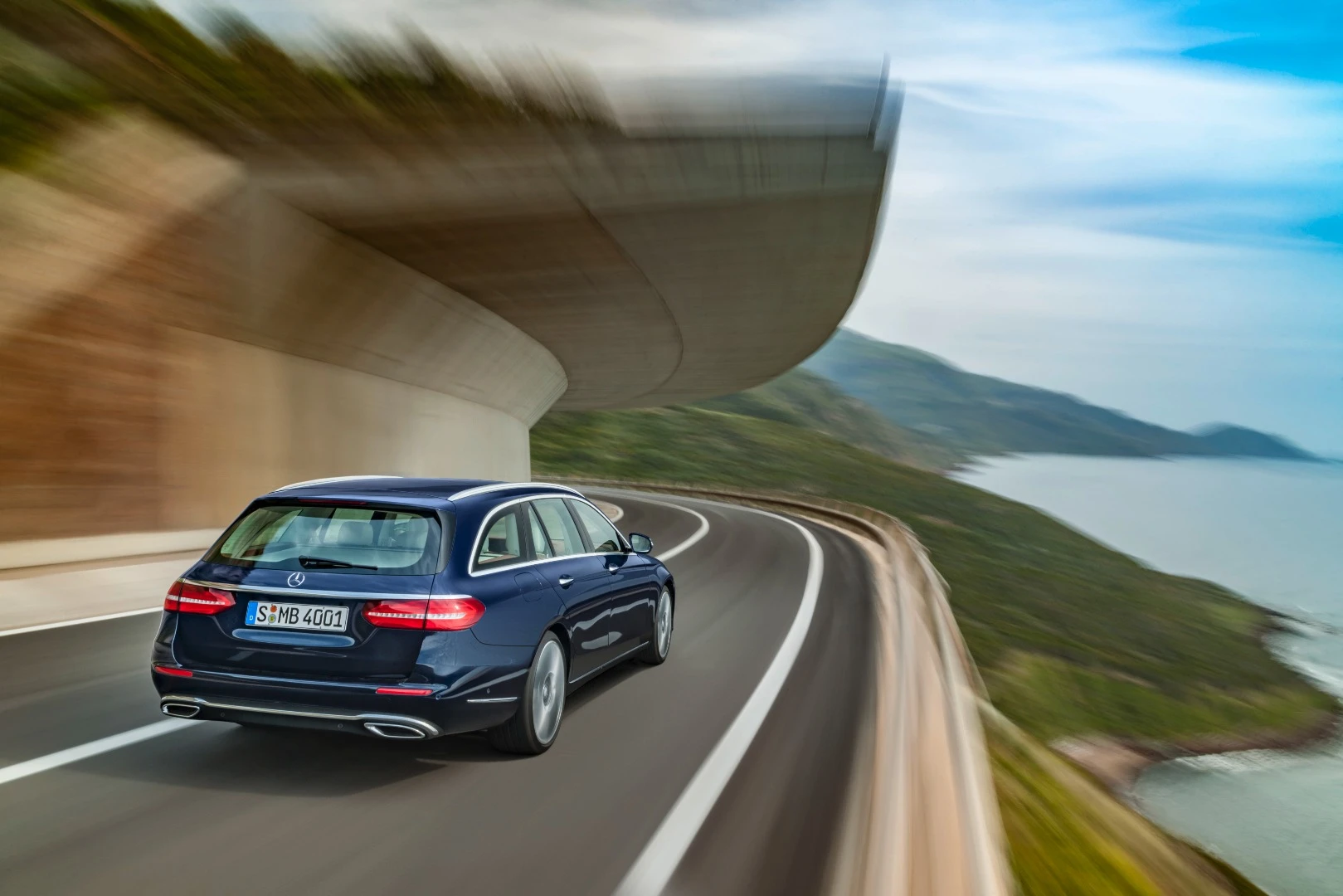 Those taillights will be familiar to anyone who's seen a C-Class Estate