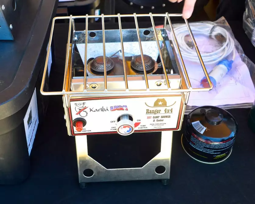 Swapping in the grate turns the Kariba shower into a stove