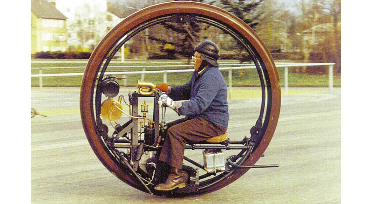 The 1910 Edison-Puton Monowheel has the frame, rider and a 150cc De Dion engine enclosed by the wheel.