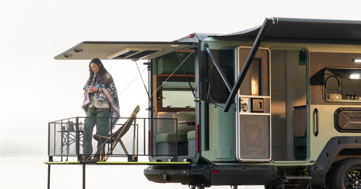 Trailer self-driving yang spektakuler mengubah RVing hybrid plug-in