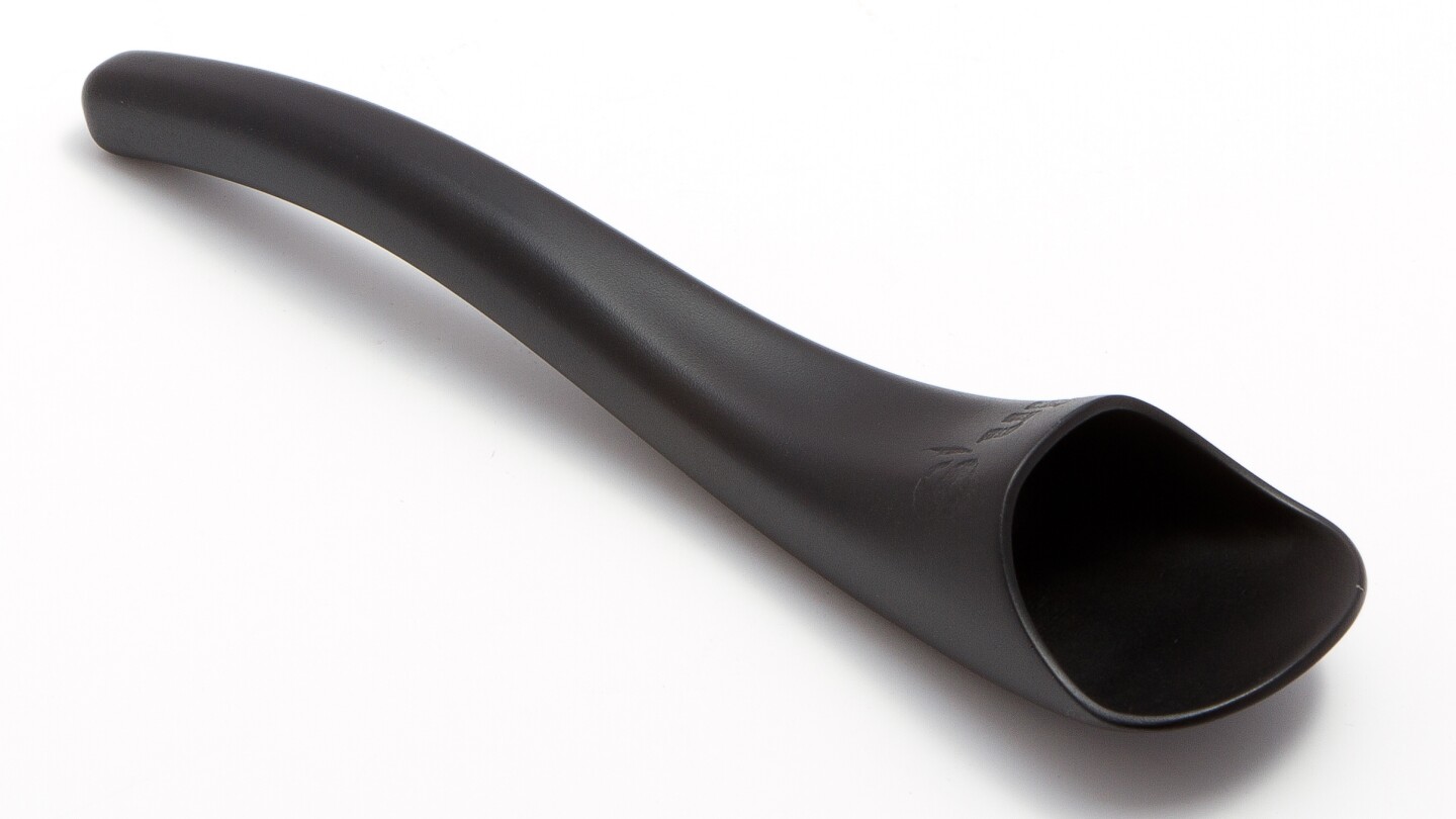 S'up rethinks the spoon for shaky hands