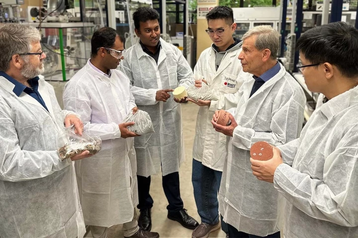 Lead scientist Assoc. Prof. Dilan Robert (third from left) along with other members of the RMIT research team