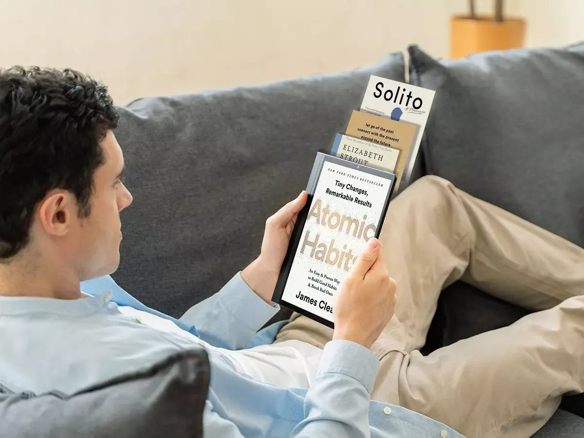 The HannsNote2 can serve up ebooks in 8-bit color, but can also be used to watch YouTube videos