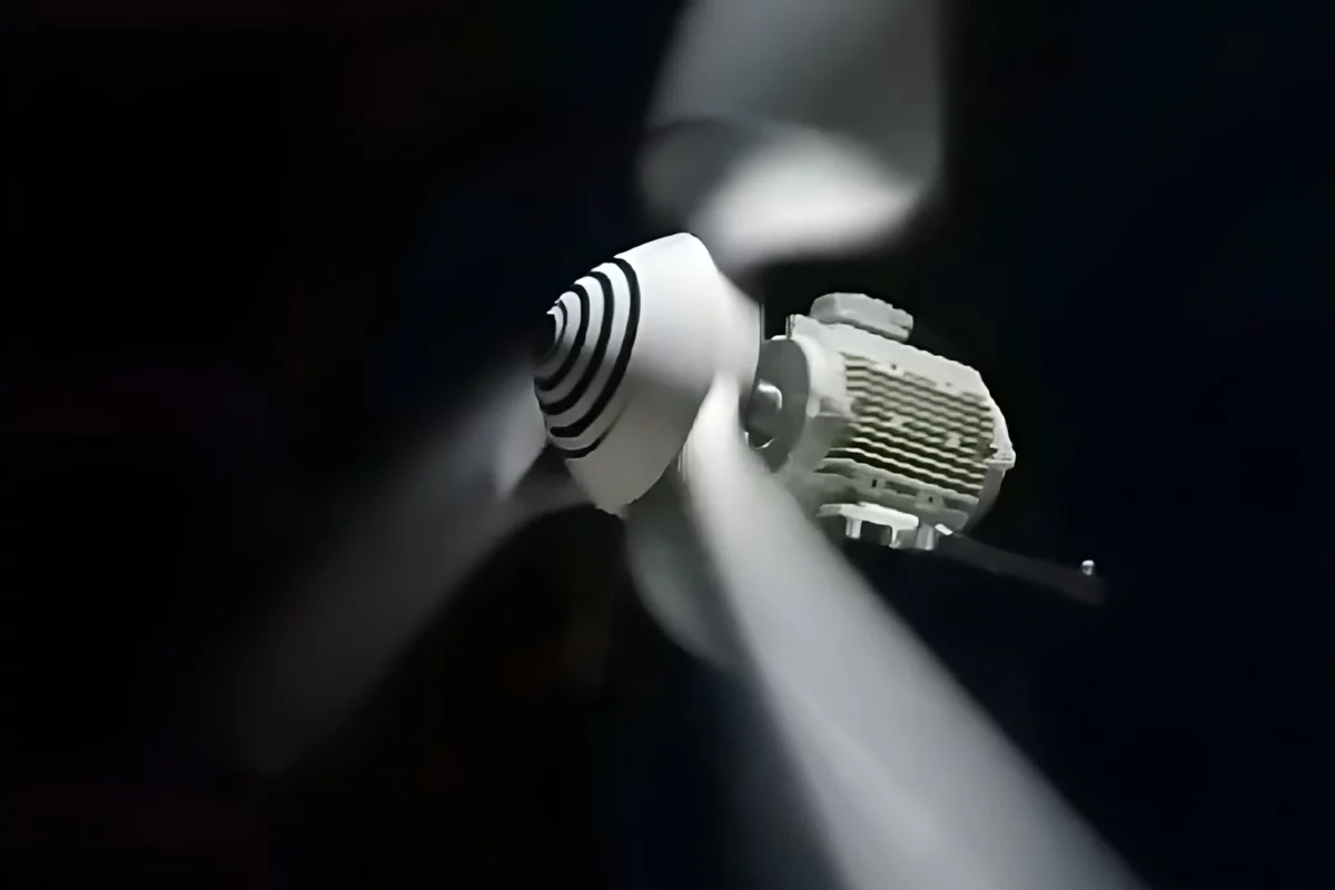 The lightweight rotors help the turbine approach the theoretical limit for wind power generation